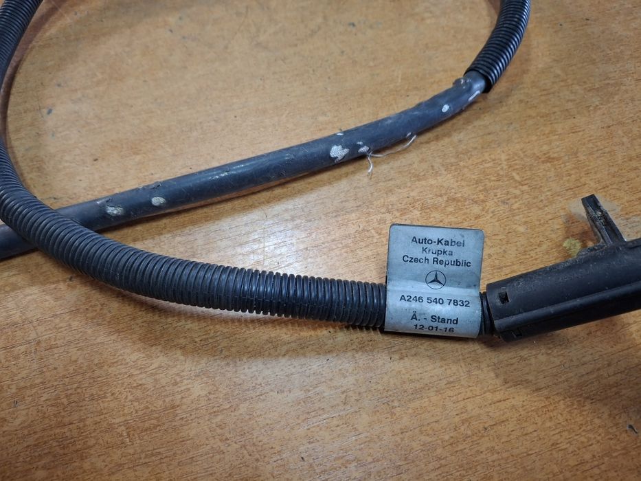 Borna baterie plus Mercedes CLA  B CLASS  GLA C117 W156 W176 W242 W246