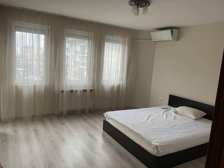 Дава се под наем Етаж от къща в Пловдив, Гагарин - 100 кв.м за 600 € - Снимка #6