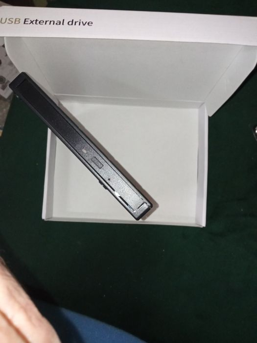 Vând Dvd portabil, 8 în 1,universal extern optical drive.