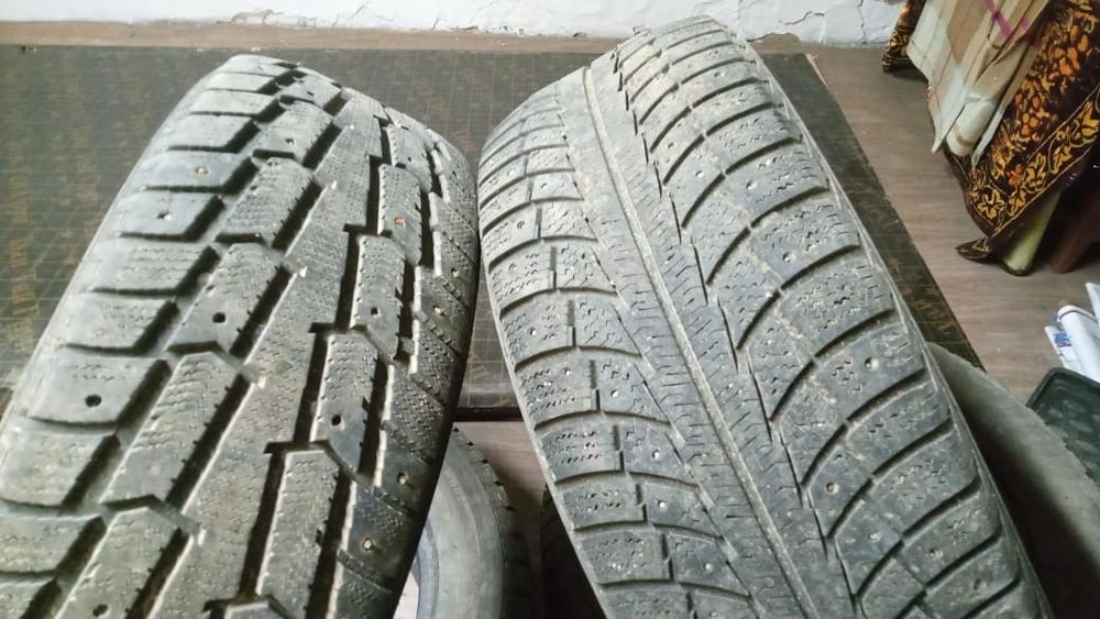 Продам комплект зимних шин