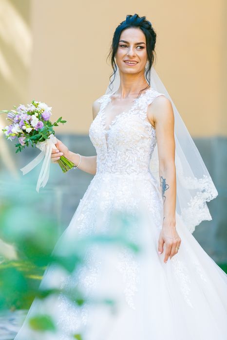 Vând rochita de mireasa