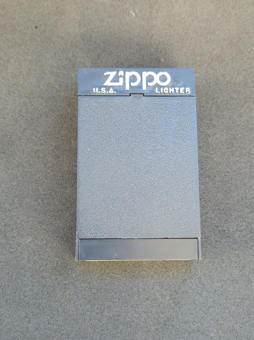 Zippo Passing Lines