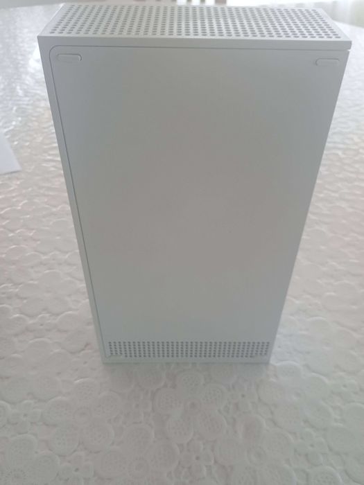 Xbox Series S – stare excelentă, curățat recent + controller