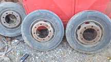 Roti camion iveco 17.5  cu 8 gauri și cauciucuri 225/75/17.5