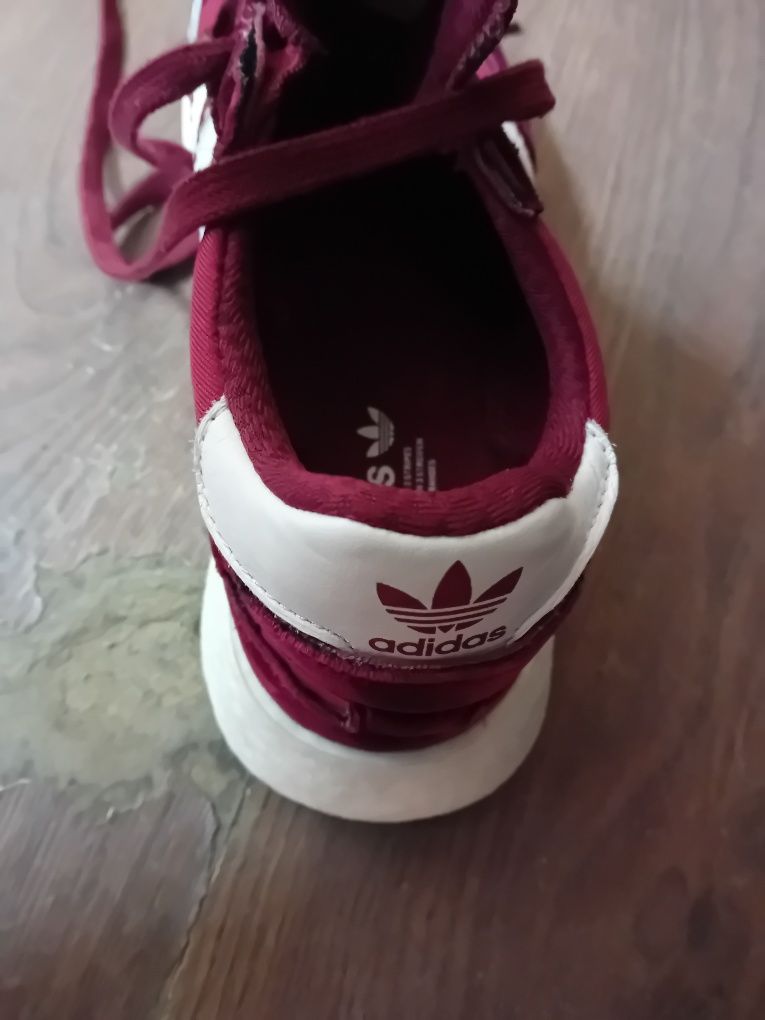 Маратонки Adidas