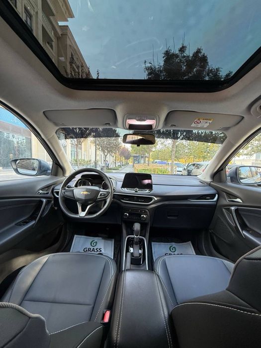 Tracker Premier 2021/2022 (China) 325T