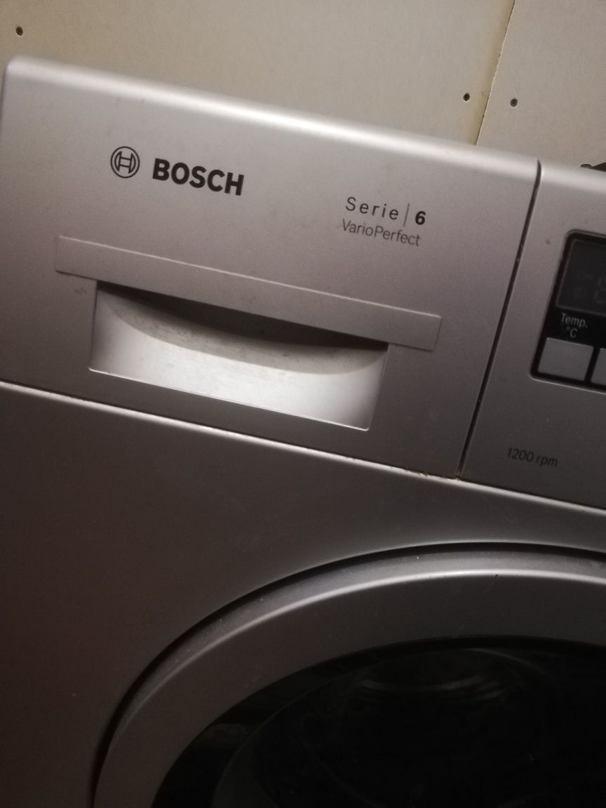 Продам стиральную машину автомат Bosch