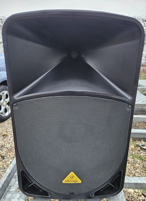 Boxa Behringer B115 mp3  activa - 1000w