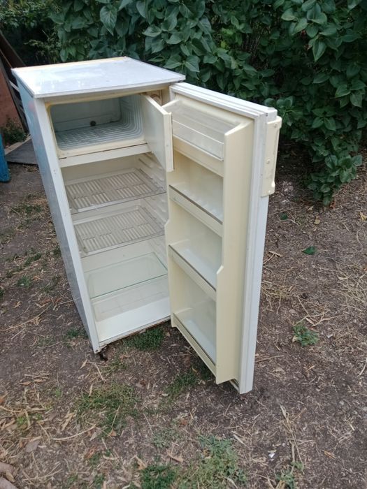 Продам холодильник