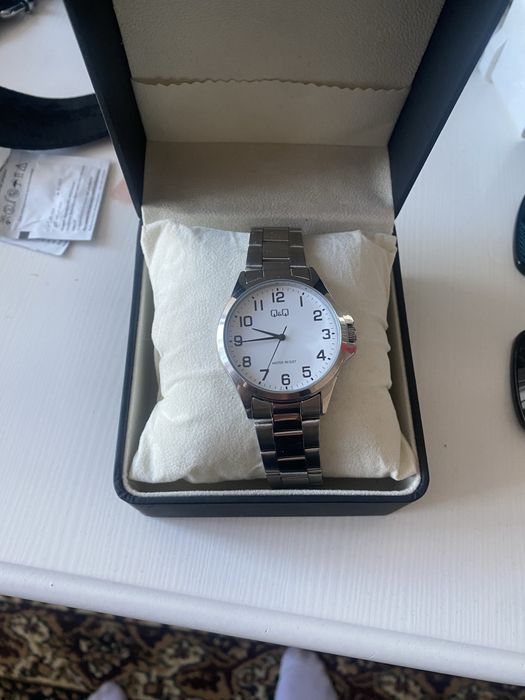 часы  Q&Q в идеальном состояние