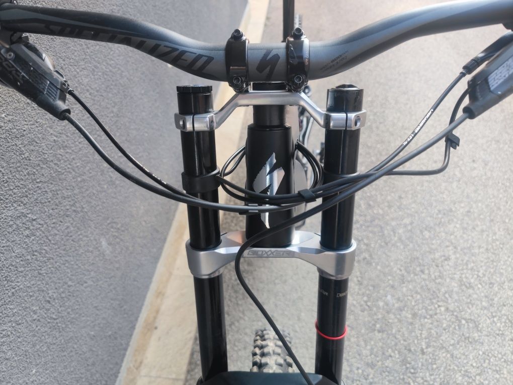 Електрически Велосипед 27.5 Specialized Rock Shox Boxxer 700Wh 2023г