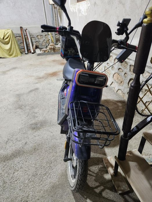 Sukuter 6talik akumlatori