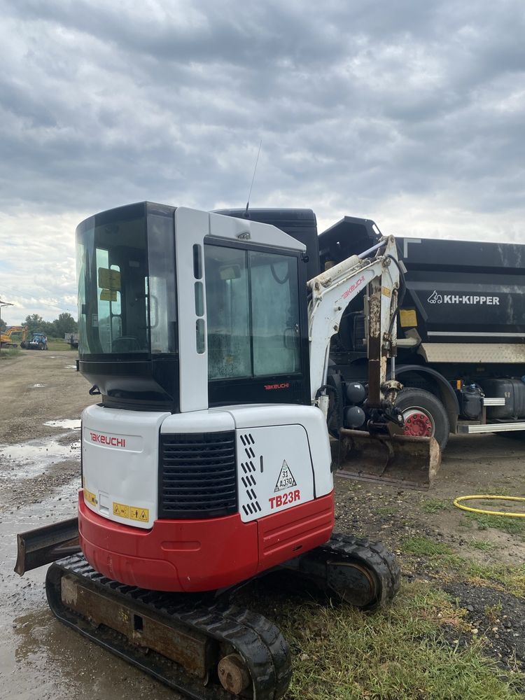 Miniexcavator TAKEUCHI TB 23 R