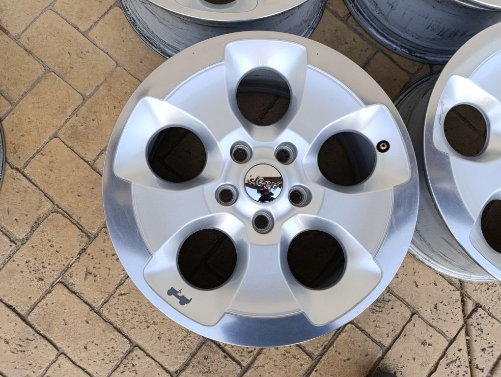 Оригинални джанти 5х127 18 цола Jeep Wrangler , TPMS