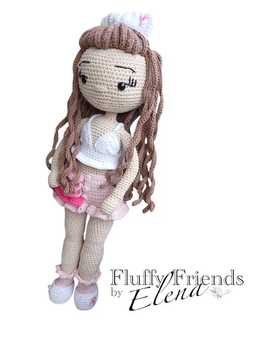 Ръчно плетена кукла