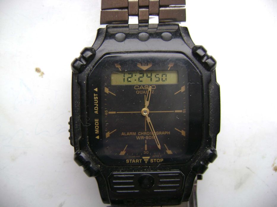 Продавам 5 броя кварцови часовника Swatch и Casio