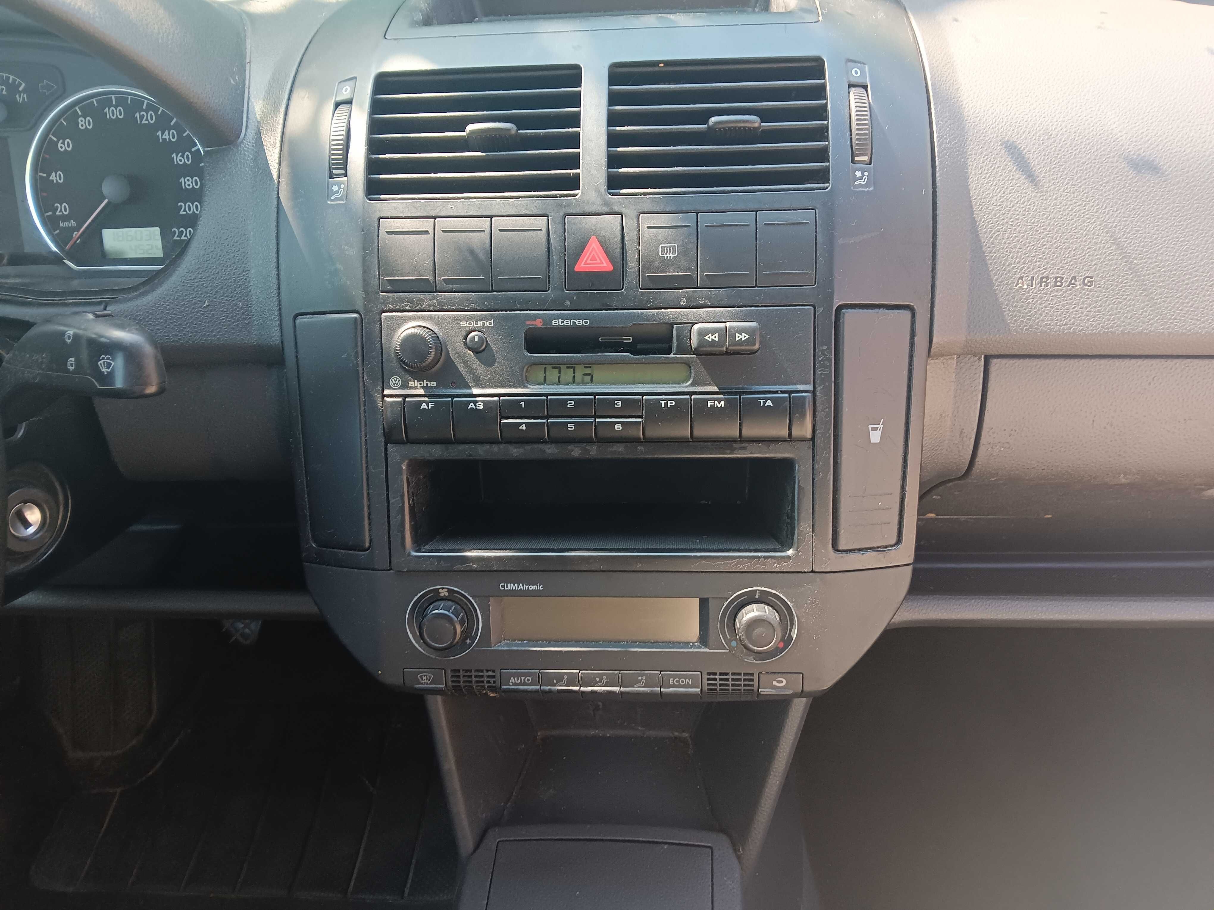 Продава се WV POLO 1.4 Бензин