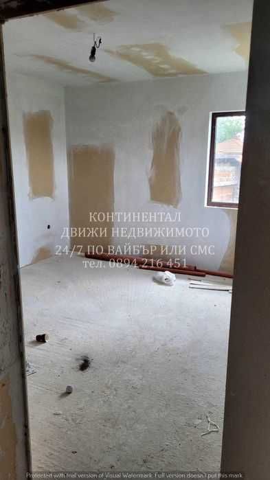 код.62385. Двуетажна тухлена къща 180м2 с двор 1000м2 и сграда 300м2