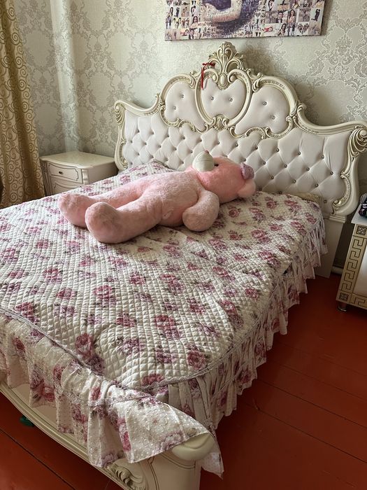 Срочно продам спальный гарнитур