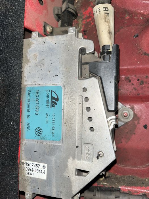 продам ЭБУ абс гольф 3