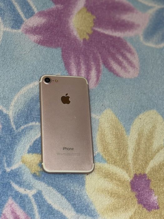 Vand iphone 6s rose pentru piese/reparație