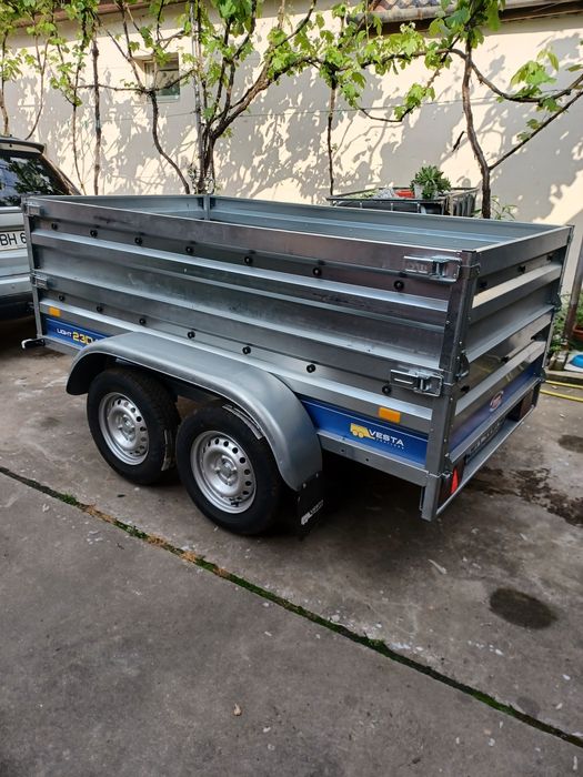 Remorcă auto 750 kg.