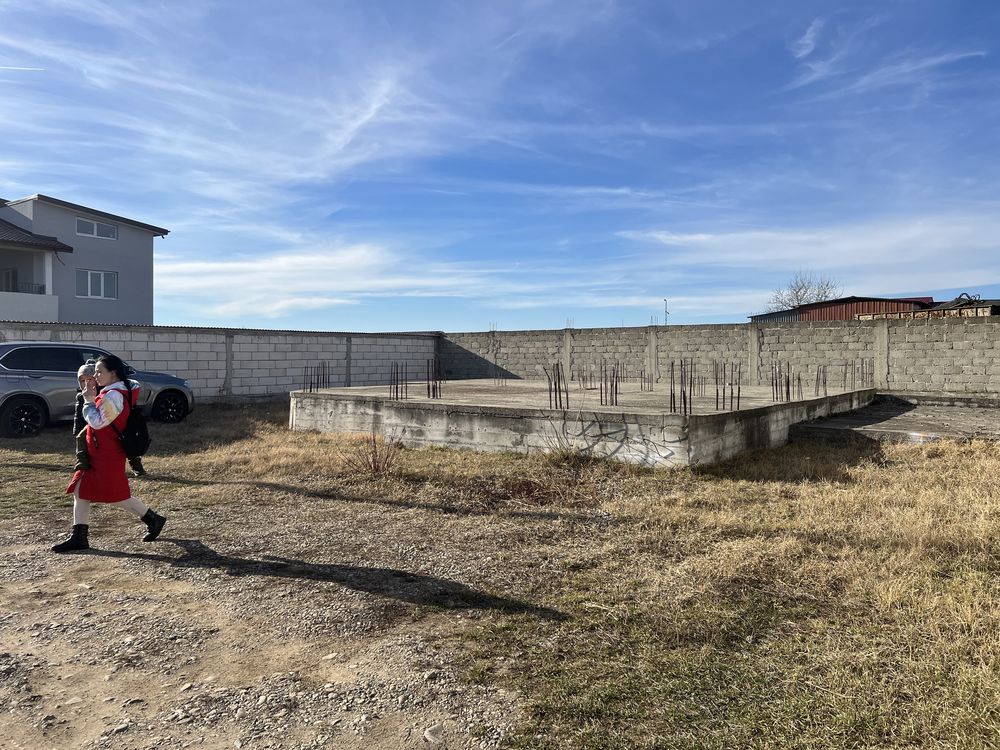 Teren cu fundatie locuinta in Targoviste- Priseaca