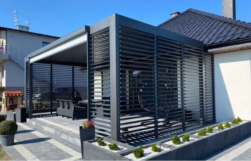 Construim foișoare și magazin din lemn