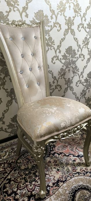 Стол стул сотилади 12 талик