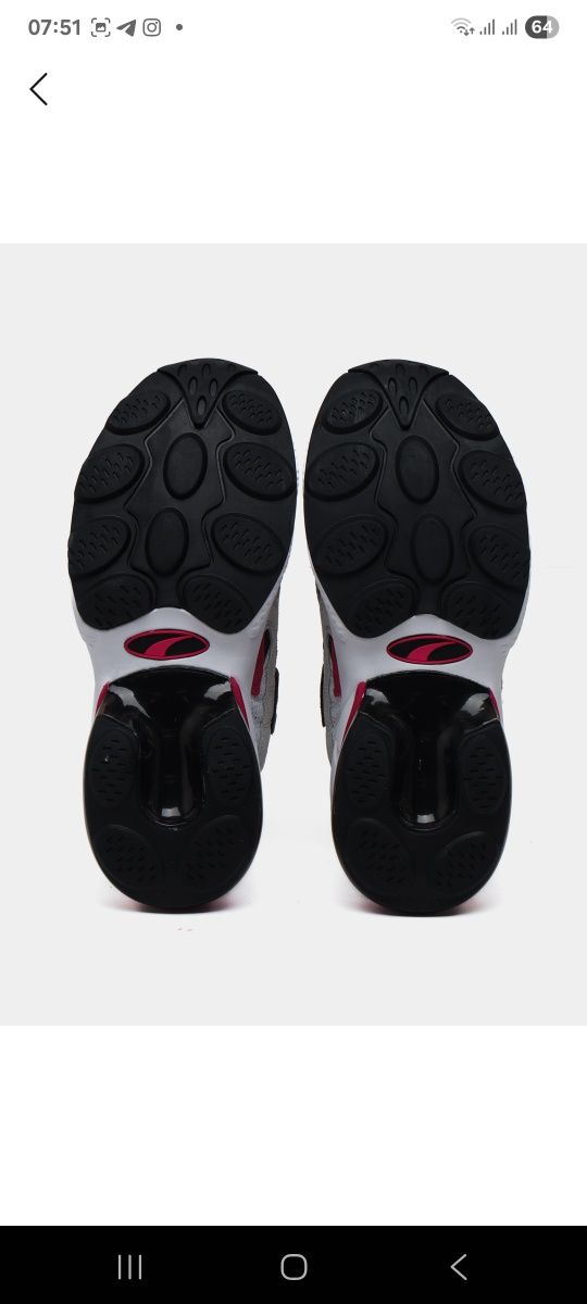 Puma venom black-fuchsia purple