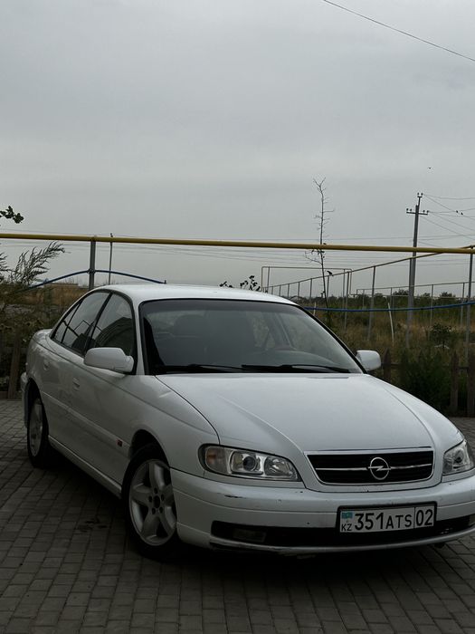 Opel Omega B 2000 года