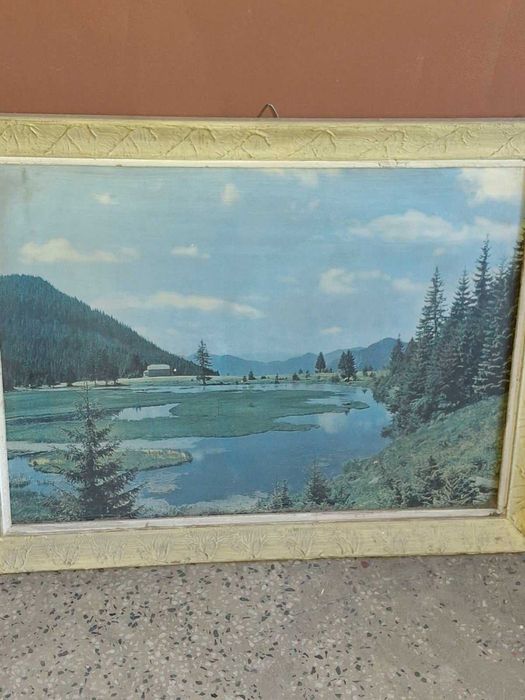 Стари картини с рамка