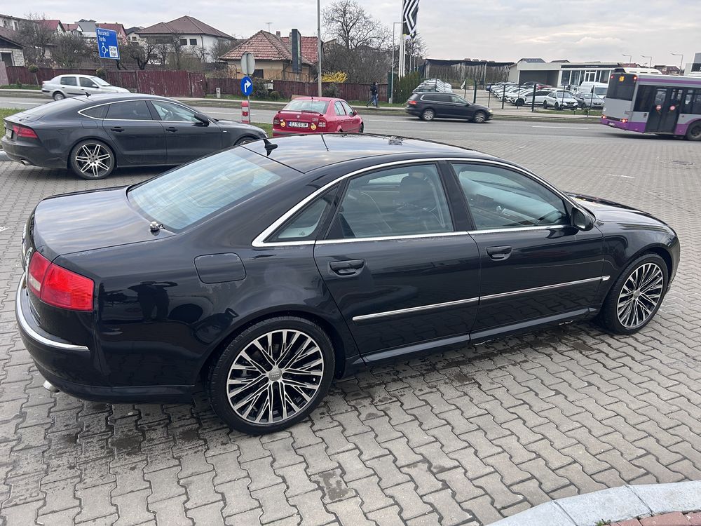 Audi a8 quattro tanc pe roti