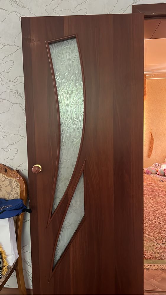 Двери продаются б/у в хорошем состоянии.