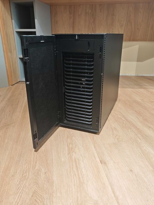 Desktop / Настолен компютър / Работна станция