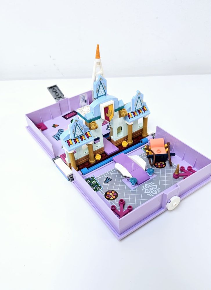 Lego Disney 43175 - Anna and Elsa’s Sorybook Adventure (2020)