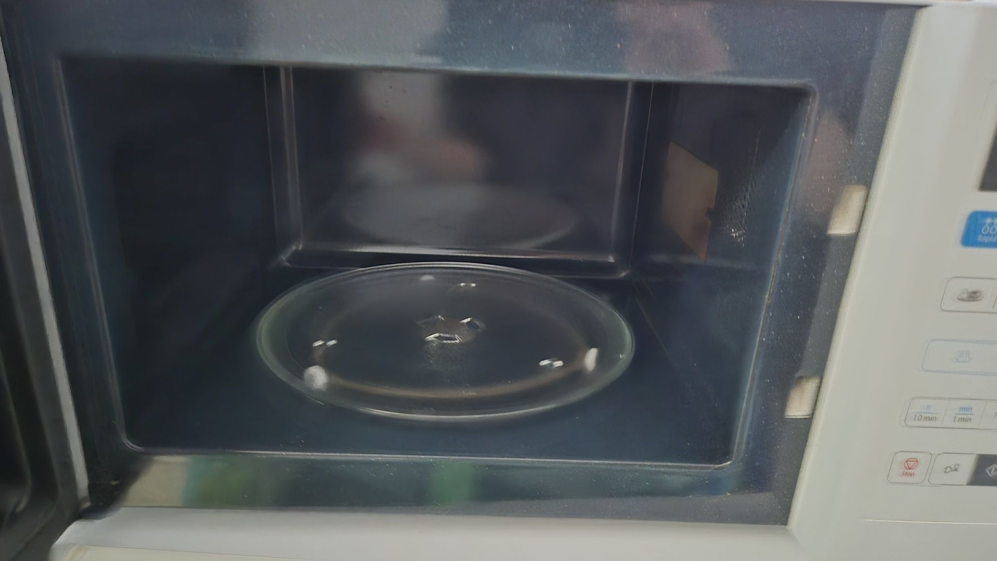 Cuptor microunde SAMSUNG