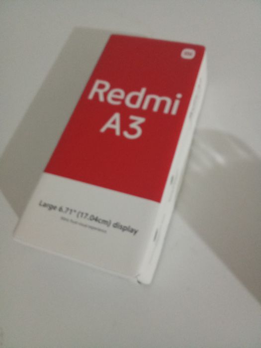 Vând redmi A3 blek
