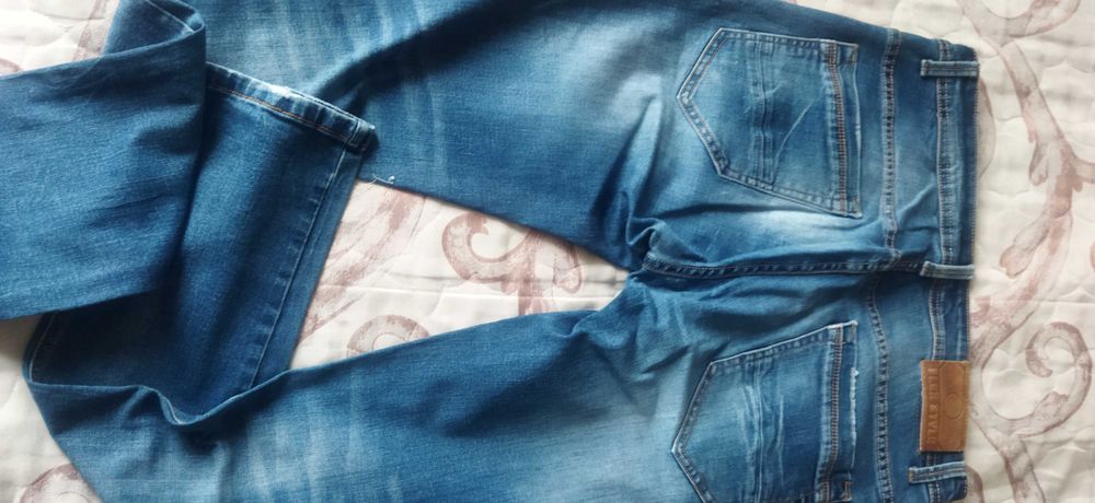 Мъжки дънки продавам