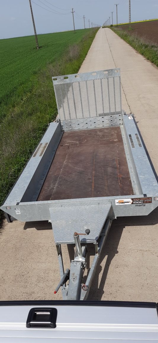 Vând remorcă transport utilaje mini 3.5t cu 3 axe