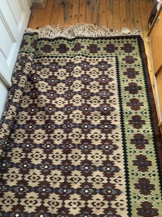 НОВ уникален чипровски килим  "ЦИГАНКИ",закупен през 1949 год.с етикет