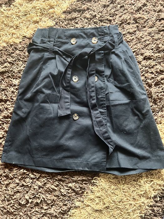 Fusta New Yorker Amisu