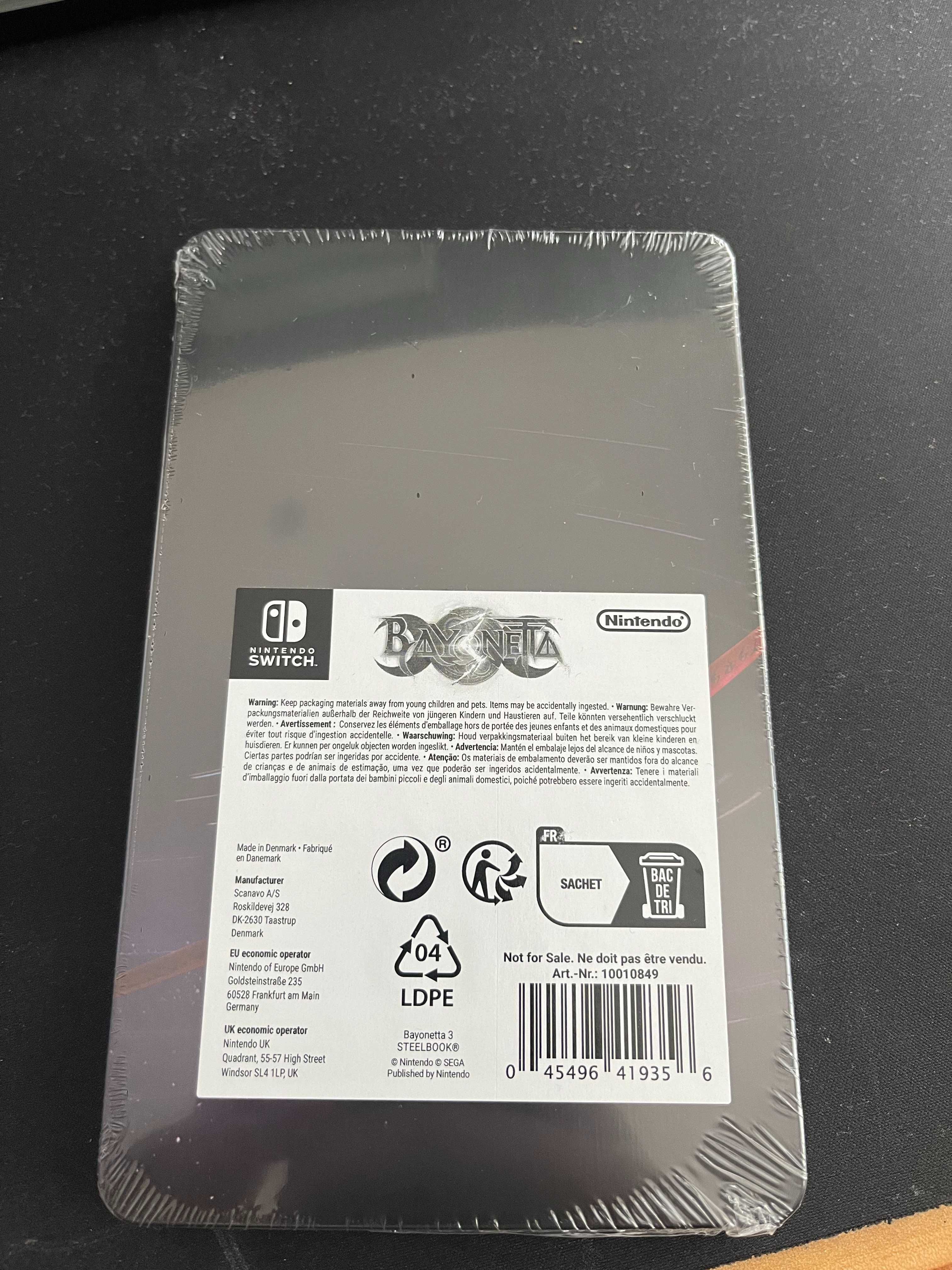 Nintendo Bayonetta game case