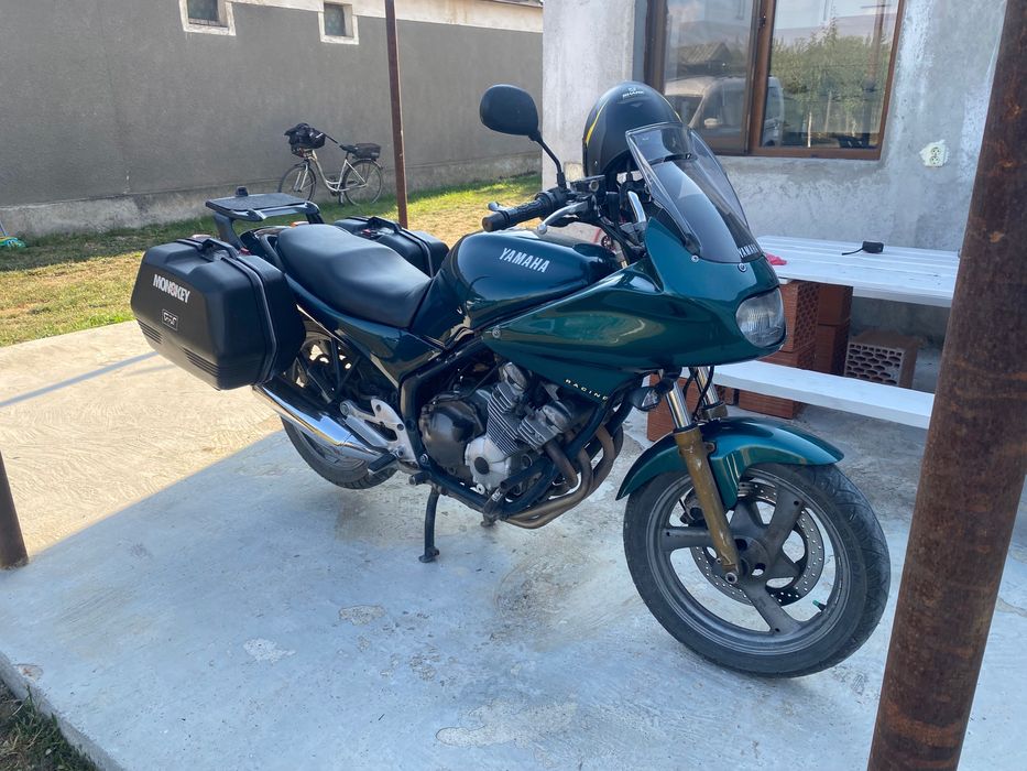 Vand sau schimb Yamaha XJ600S