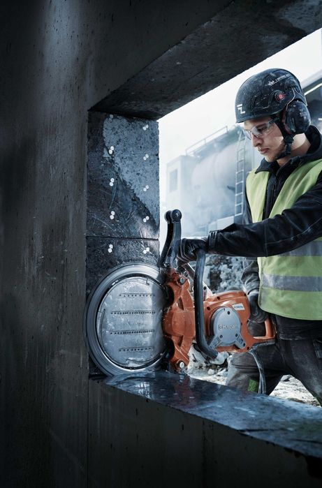 Алмазная резка проемов