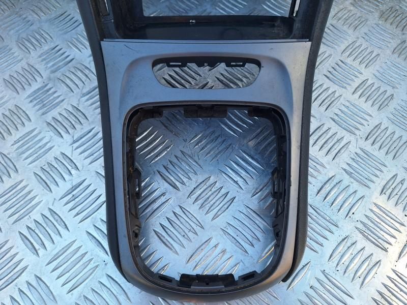 Consola centrala multimedia Opel Astra K