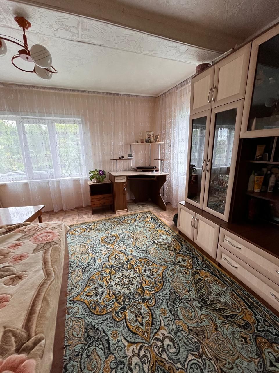 Продам деревянный дом в центре, ул.Муканова 92