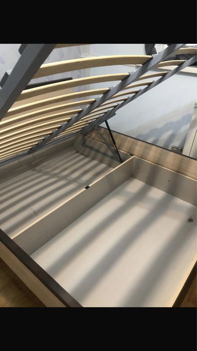 Спальная кровать полуторка с ортопедическим матрасом