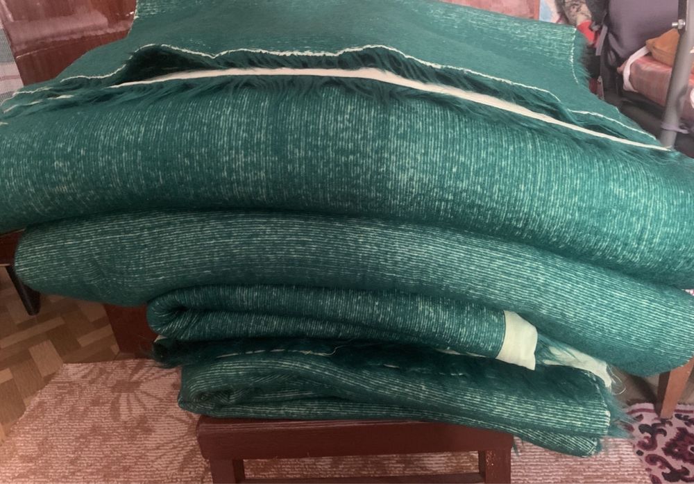 Продавам ръчно тъкани пътеки, пана за стена и булани-комплект