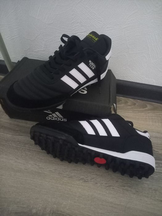 Сароконочки адидас